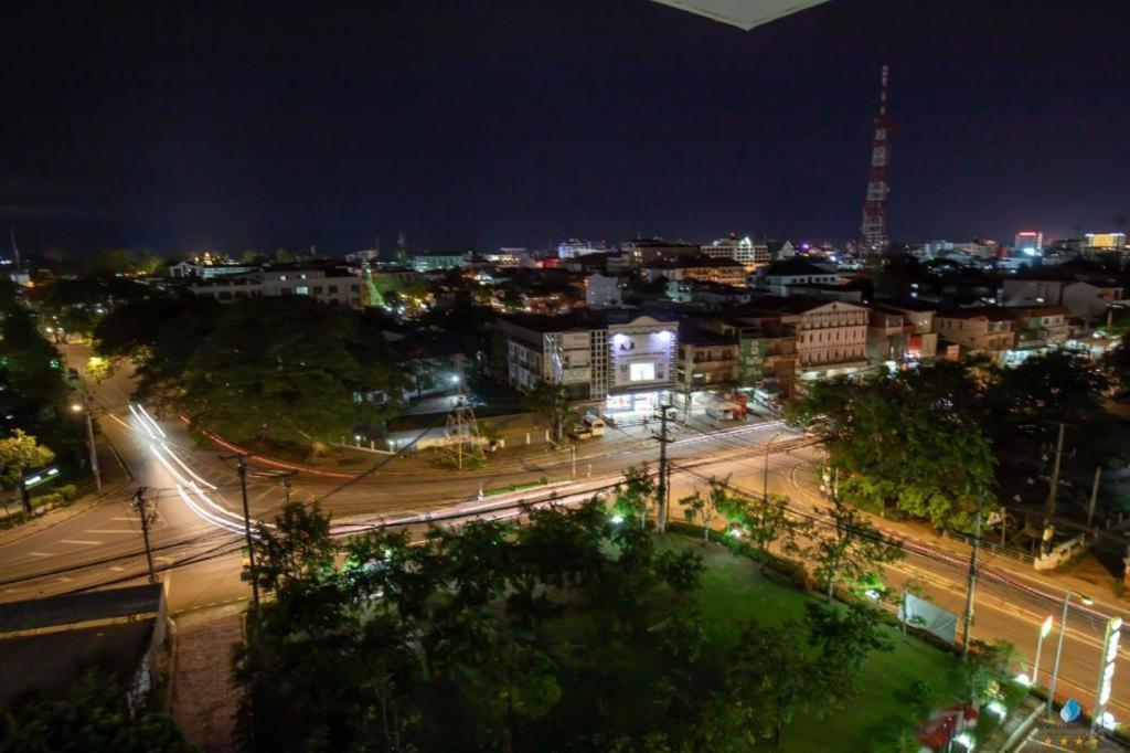 Vientiane Plaza Hotel Dış mekan fotoğraf