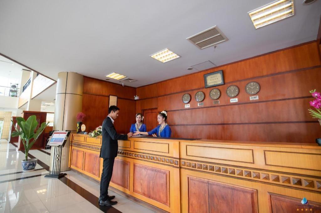 Vientiane Plaza Hotel Dış mekan fotoğraf